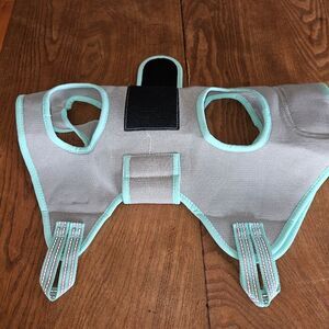 Gray‎ & Mint Medium Pet Grooming Harness – Adjustable Dog Safety Vest 3/15 sale